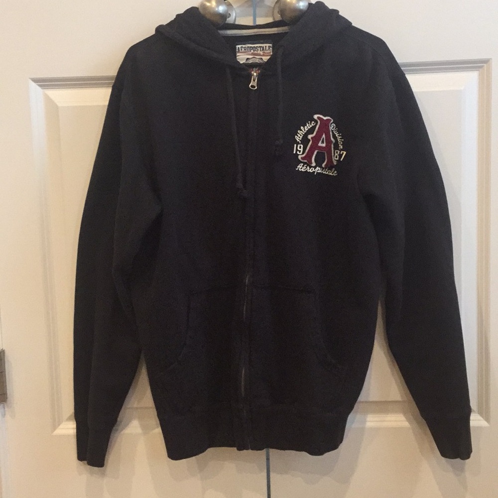 Men’s aero zip up sweatshirt size M